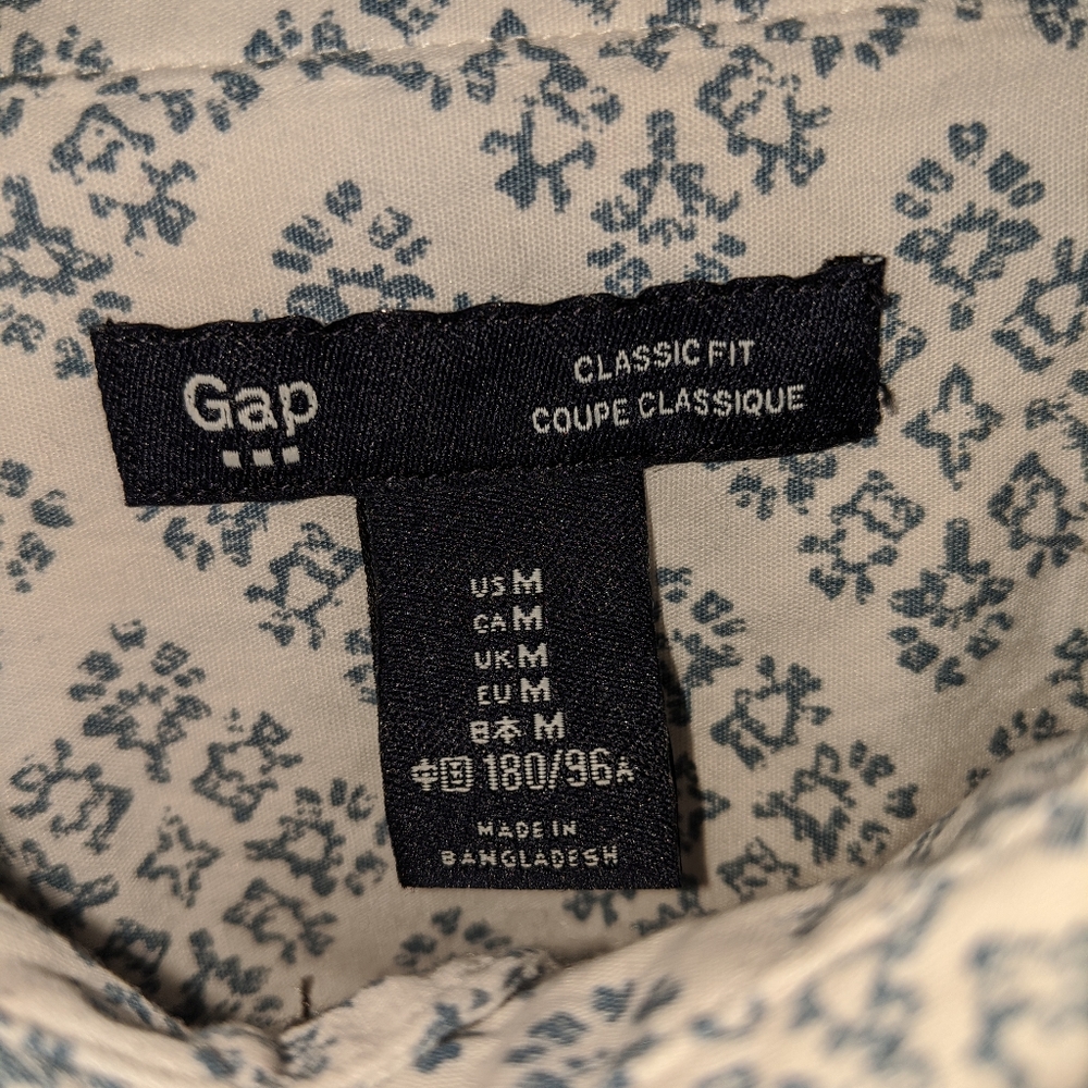 Long sleeve button down - Picture 2 of 3